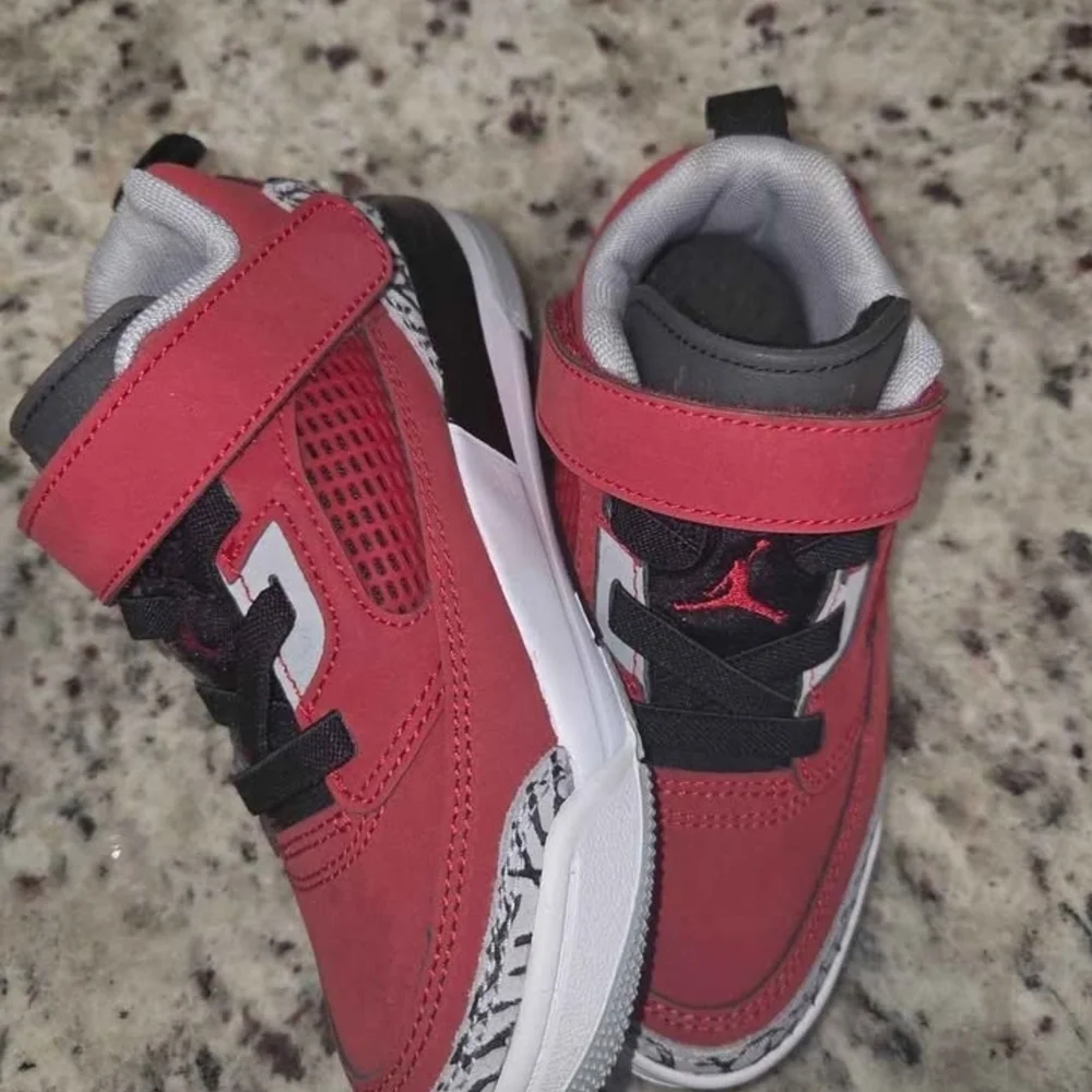 Jordan Kids Red and Black Hook-and-Loop Basketball Sneakers